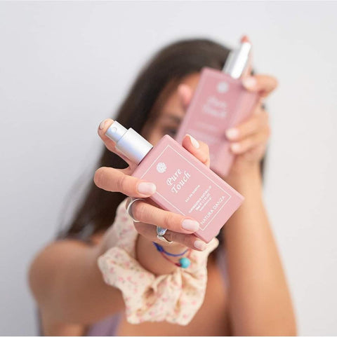 Το Άρωμα Πουδρας Έχει Όνομα και Λεγεται Pure Touch - NATURADANZA