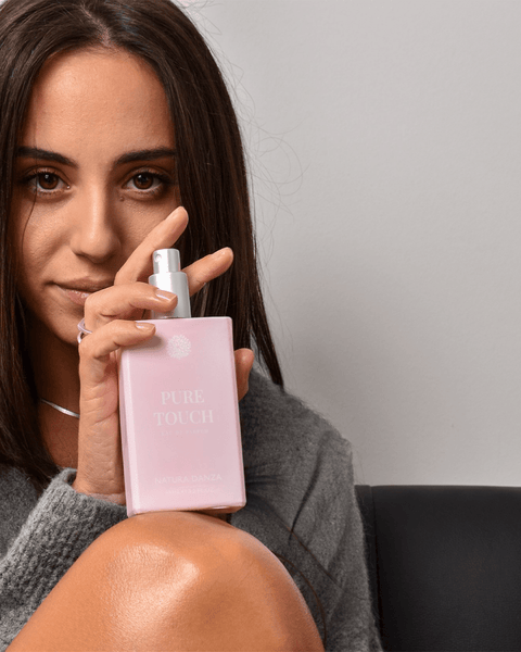 🌸 Ανακάλυψε το Pure Touch - Το Απόλυτο Άρωμα Πούδρας! 🌸 - NATURADANZA